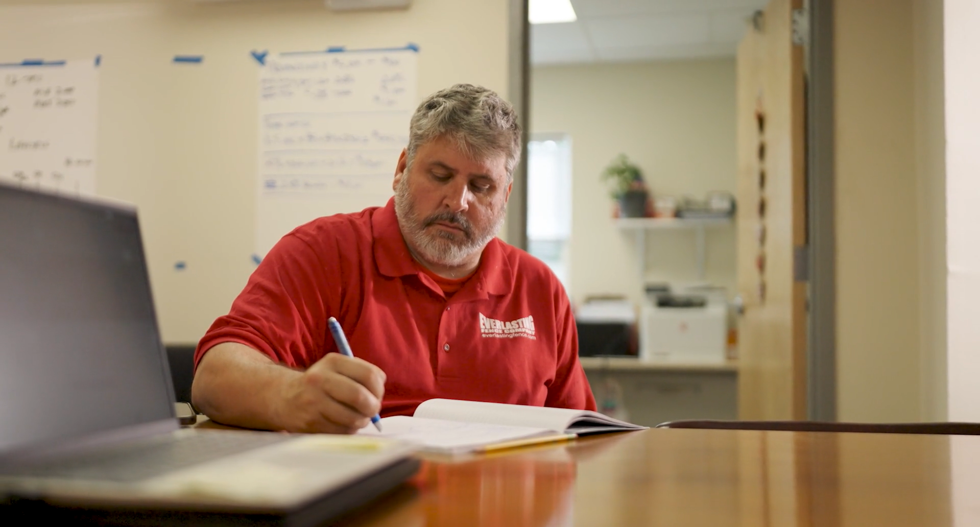 Everlasting Fence Company. Glenside, PA. Specializing in all fence types: Wood, PVC, Chain Link, Aluminum and more. A3